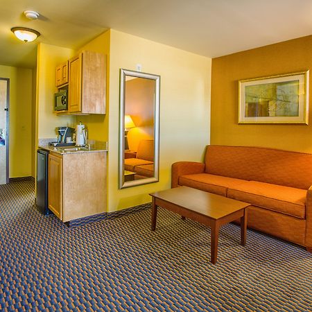 Holiday Inn Express Hotel & Suites Richland Exterior photo
